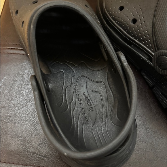 Sketchers Arch Fit Black Clogs Women’s 6 - Picture 9 of 11